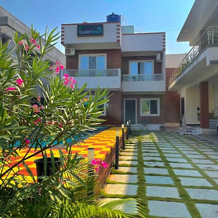 Scarlet Resort Алибаг Экстерьер фото
