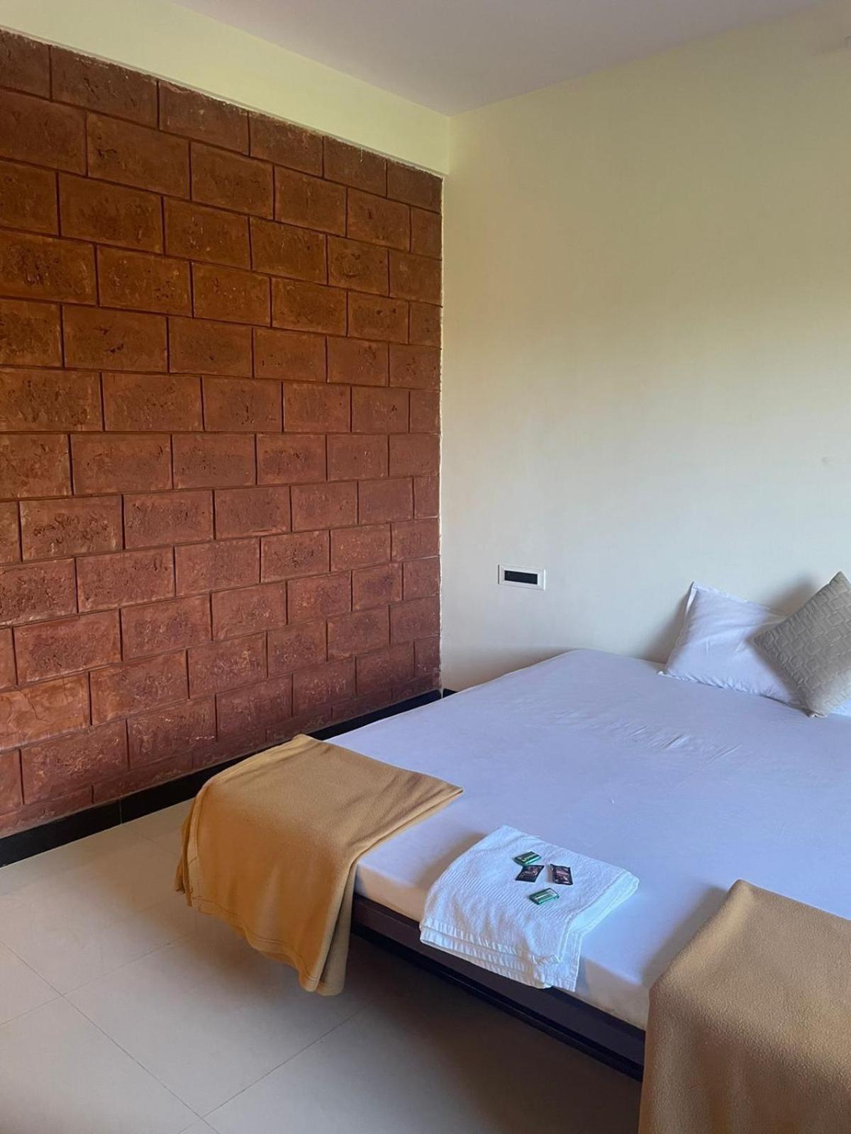 Scarlet Resort Алибаг Экстерьер фото